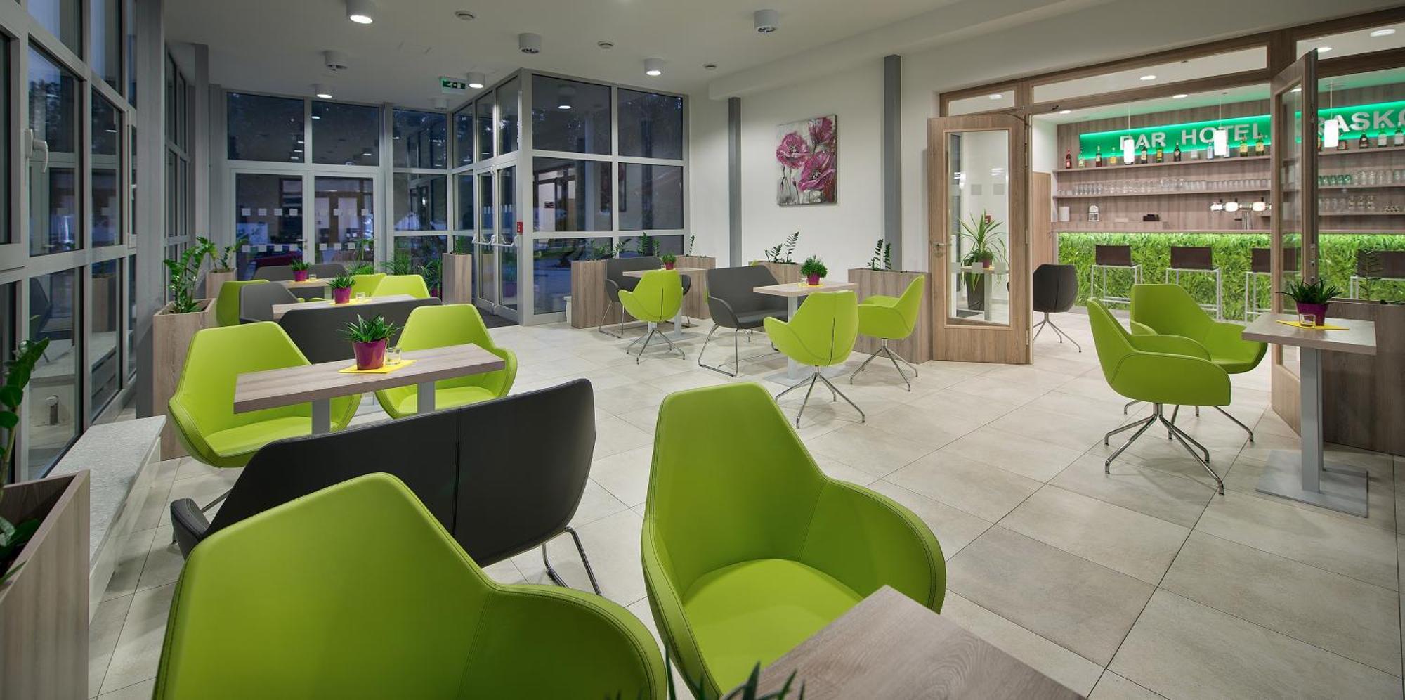 Hotel Kraskov Active Resort Tremosnice Экстерьер фото